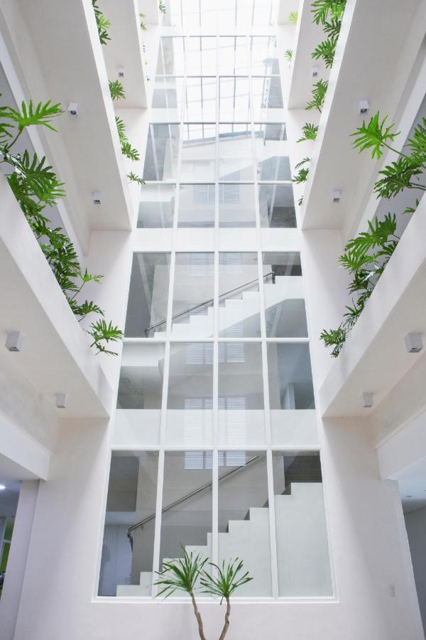 Hotel Merlo Makati City Exteriér fotografie
